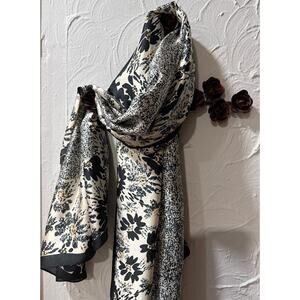 Elegant Multi Color Scarf - Black Size: 32x68